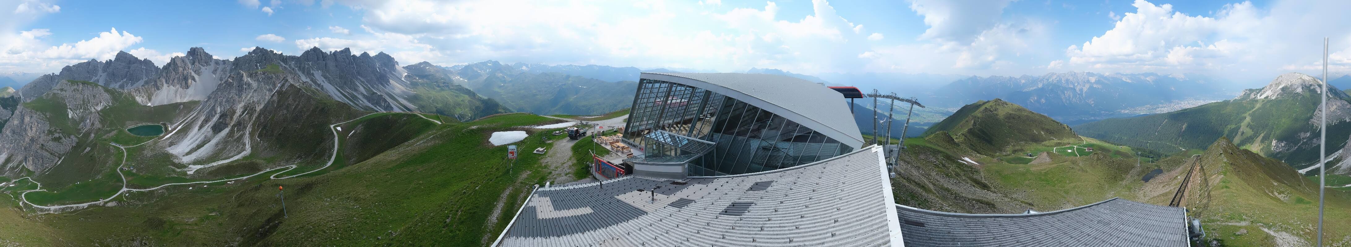 Archiv Foto Webcam Axamer Lizum: Bergstation Olympiabahn