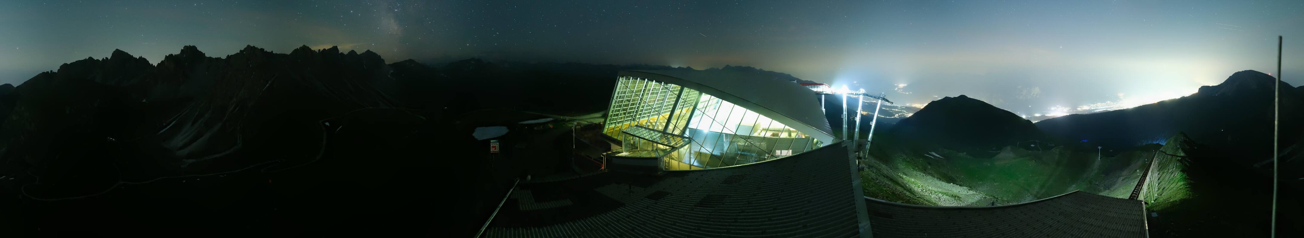 Archived image Webcam Axamer Lizum: Top station Olympia funicular