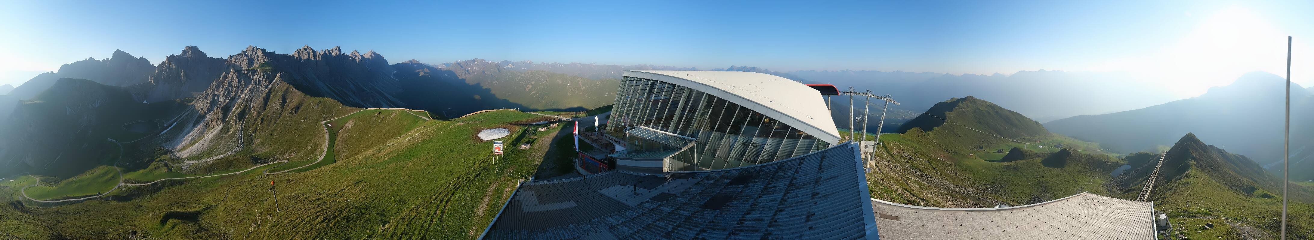 Archiv Foto Webcam Axamer Lizum: Bergstation Olympiabahn