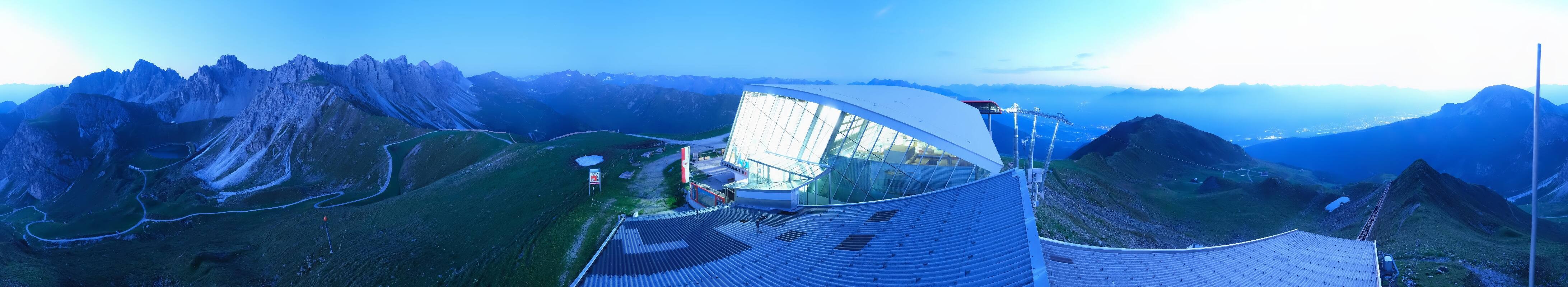 Archiv Foto Webcam Axamer Lizum: Bergstation Olympiabahn