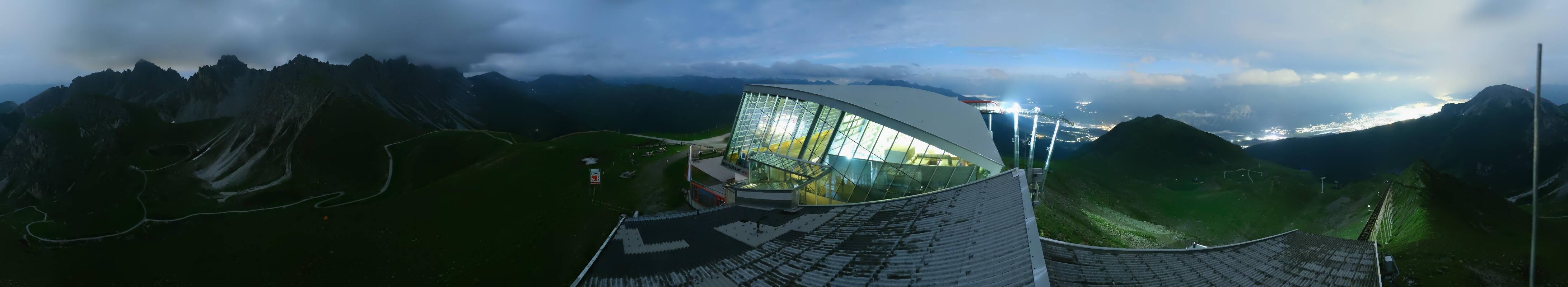 Archiv Foto Webcam Axamer Lizum: Bergstation Olympiabahn