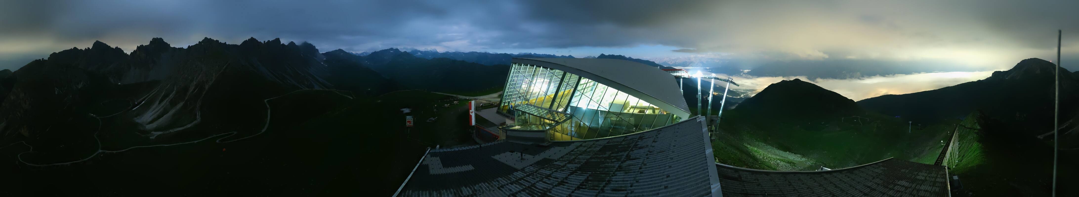 Archiv Foto Webcam Axamer Lizum: Bergstation Olympiabahn