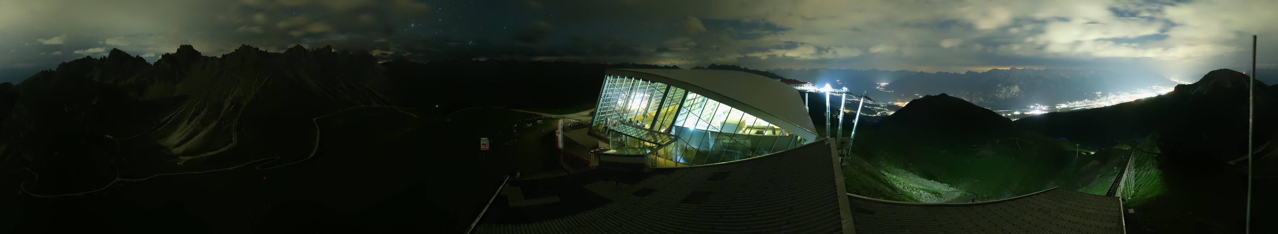 Archived image Webcam Axamer Lizum: Top station Olympia funicular