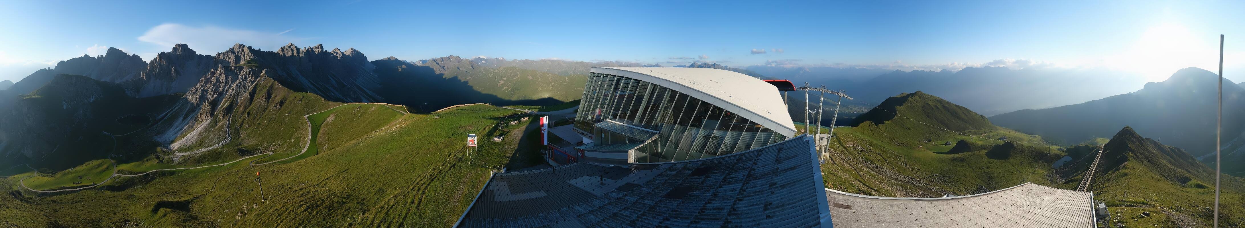 Archiv Foto Webcam Axamer Lizum: Bergstation Olympiabahn