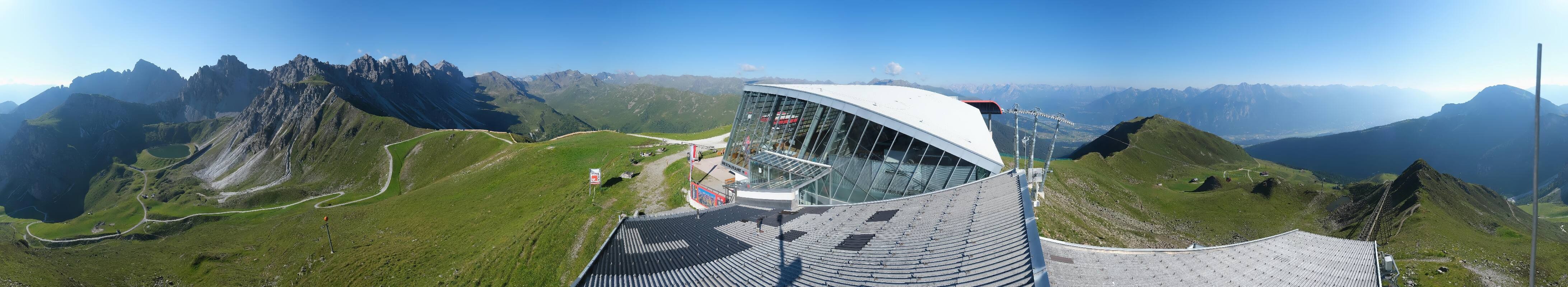 Archived image Webcam Axamer Lizum: Top station Olympia funicular