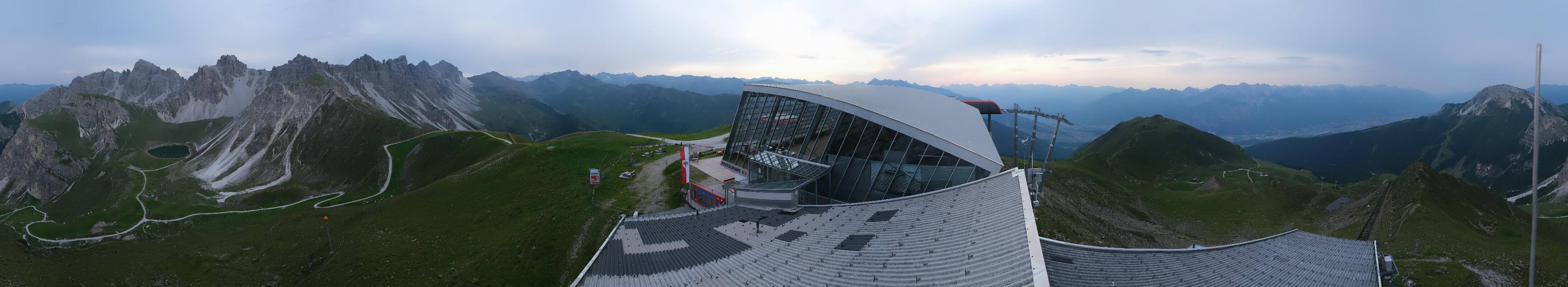 Archiv Foto Webcam Axamer Lizum: Bergstation Olympiabahn