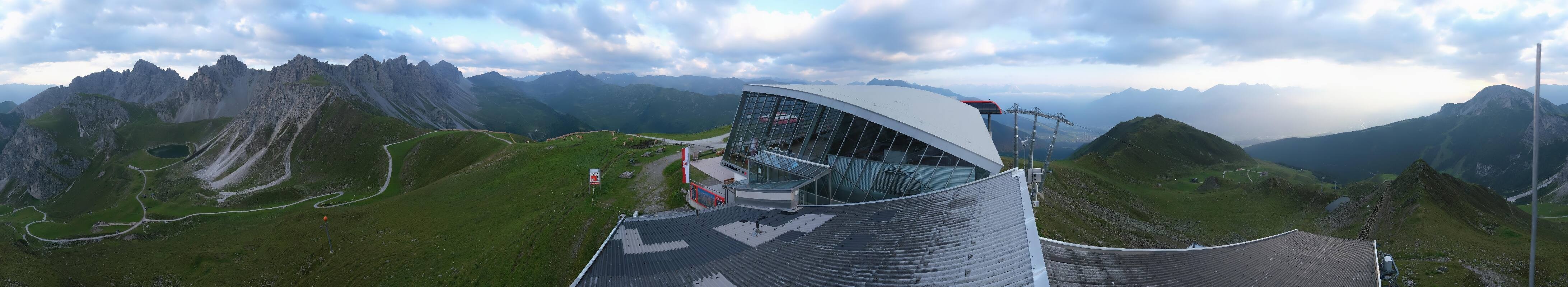 Archiv Foto Webcam Axamer Lizum: Bergstation Olympiabahn