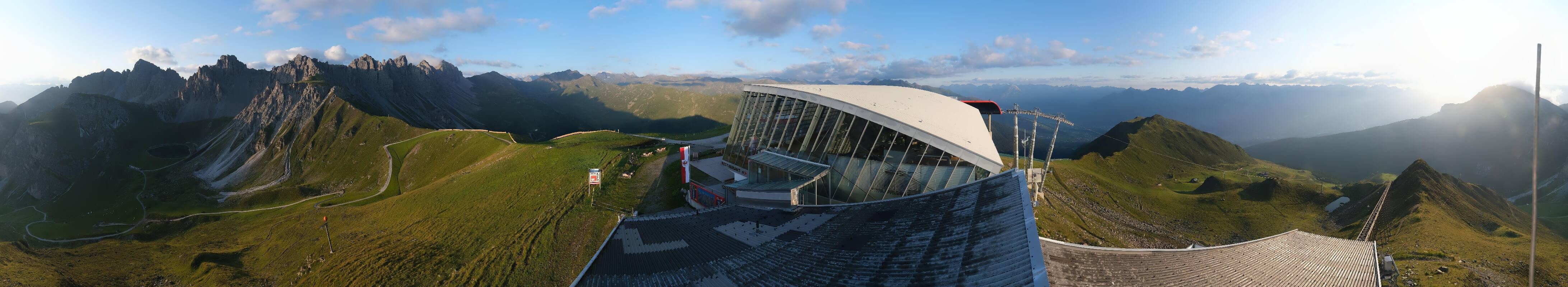Archiv Foto Webcam Axamer Lizum: Bergstation Olympiabahn
