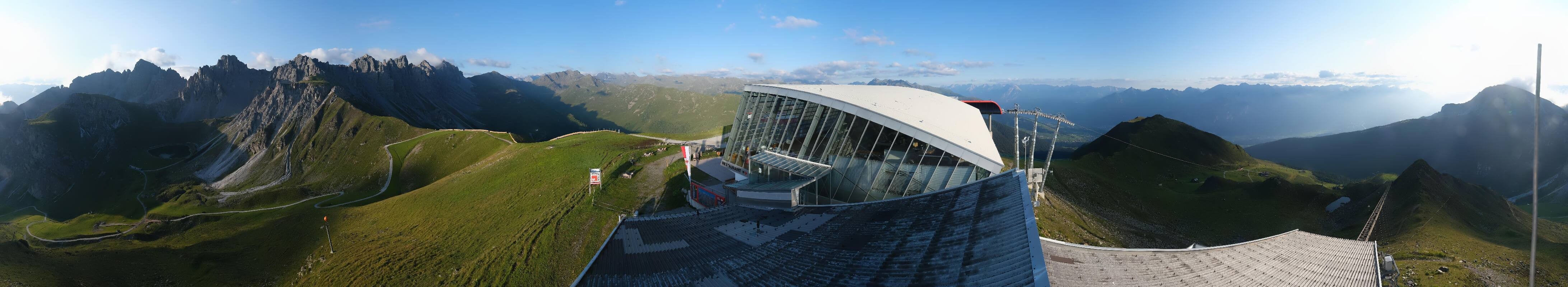 Archiv Foto Webcam Axamer Lizum: Bergstation Olympiabahn