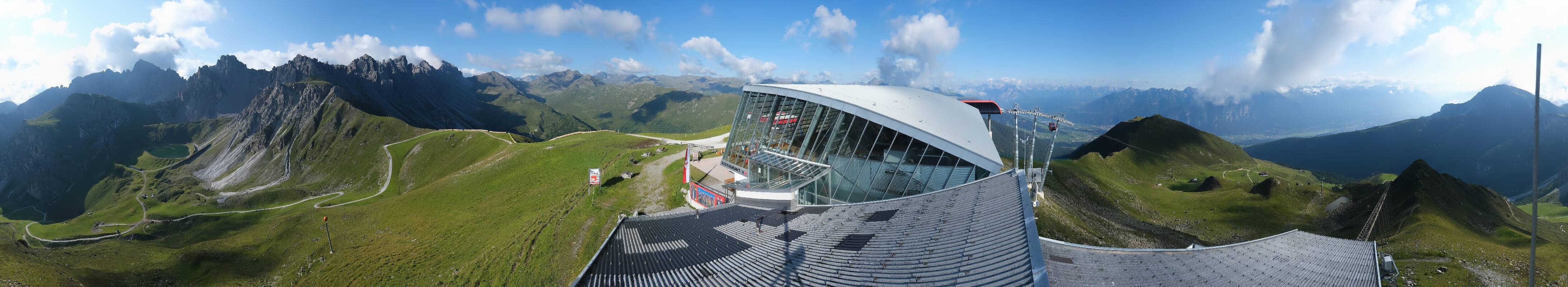 Archiv Foto Webcam Axamer Lizum: Bergstation Olympiabahn