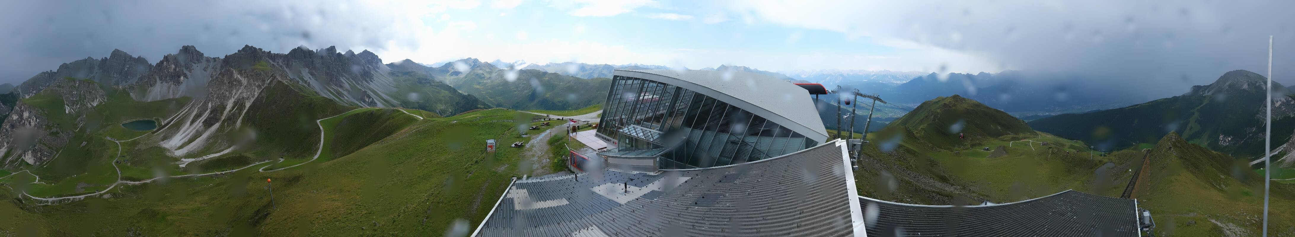 Archived image Webcam Axamer Lizum: Top station Olympia funicular