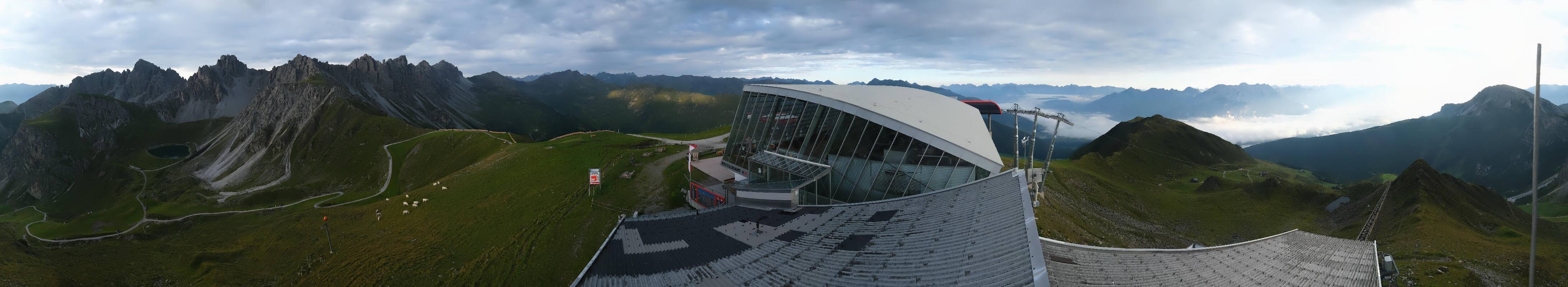 Archiv Foto Webcam Axamer Lizum: Bergstation Olympiabahn