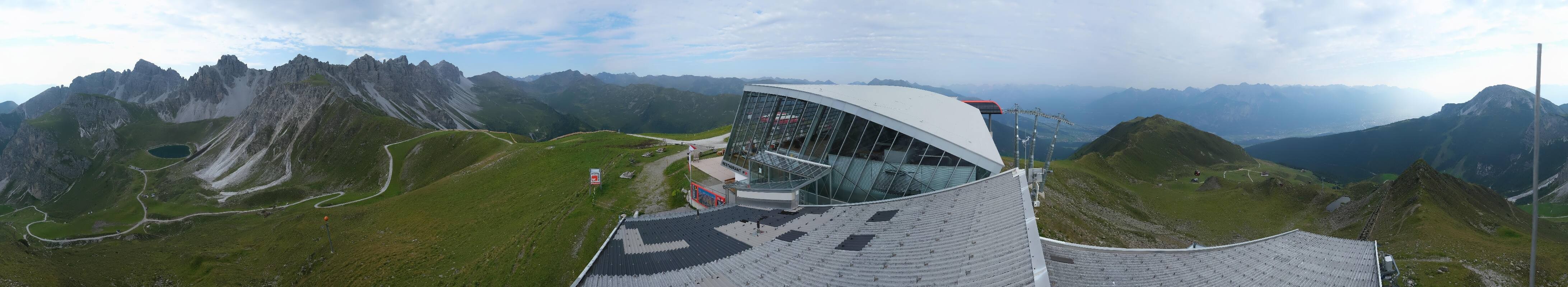 Archived image Webcam Axamer Lizum: Top station Olympia funicular