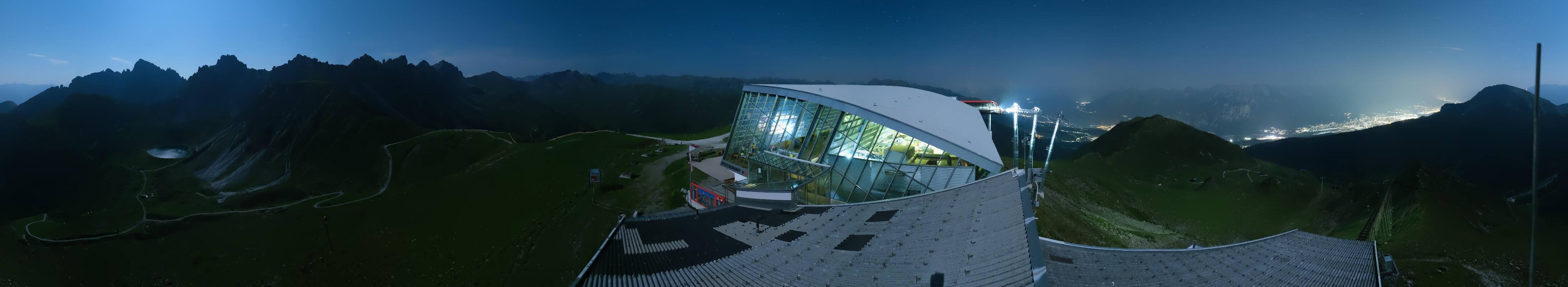 Archived image Webcam Axamer Lizum: Top station Olympia funicular