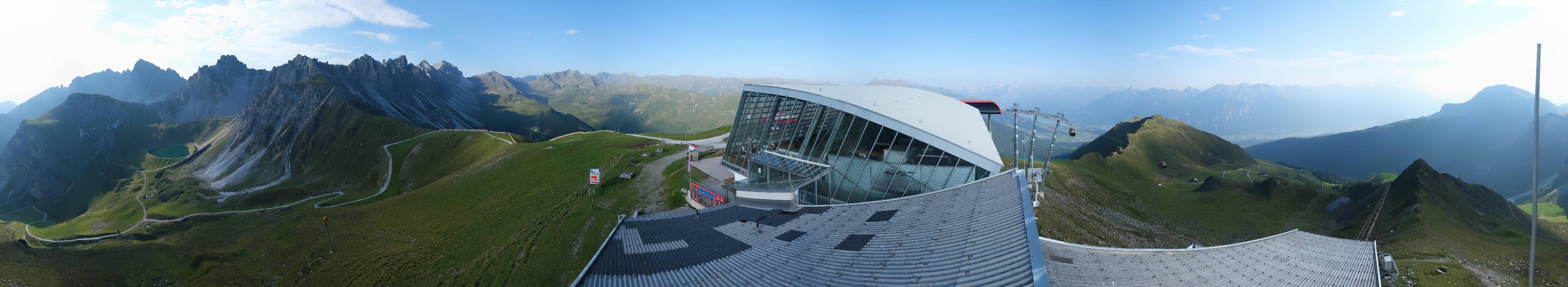 Archived image Webcam Axamer Lizum: Top station Olympia funicular