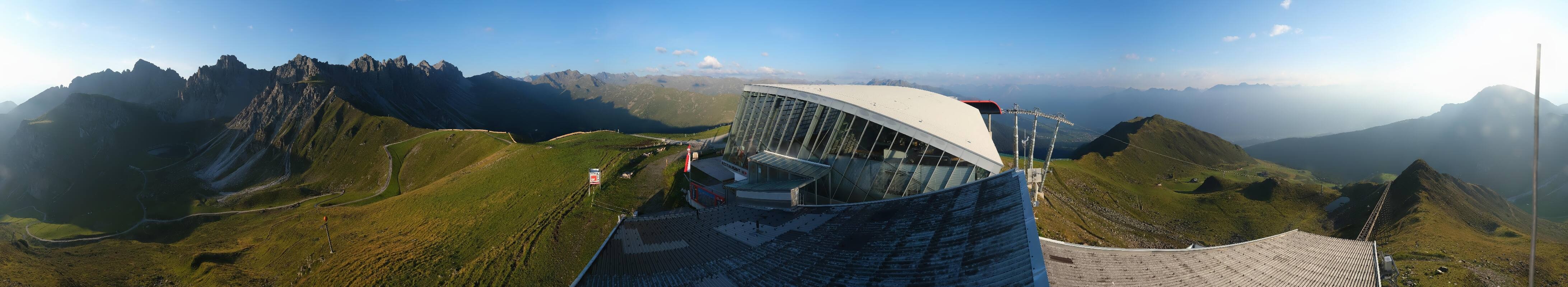 Archiv Foto Webcam Axamer Lizum: Bergstation Olympiabahn
