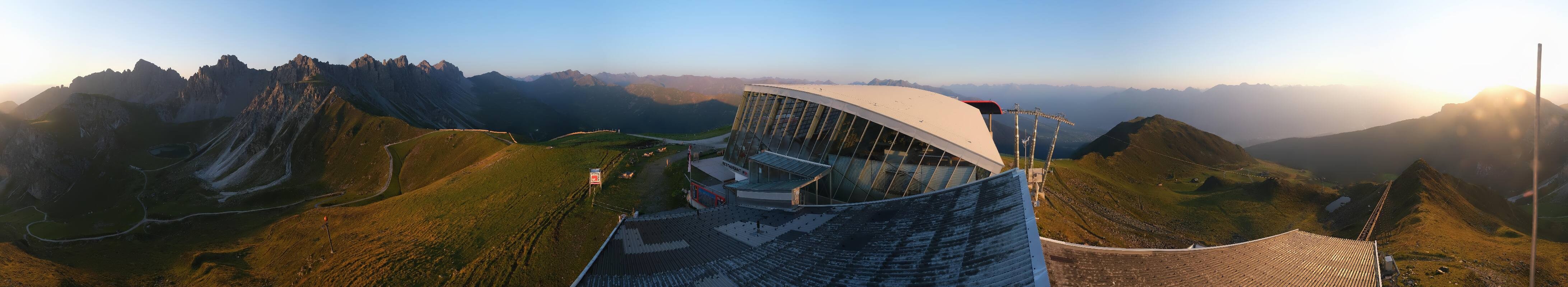 Archiv Foto Webcam Axamer Lizum: Bergstation Olympiabahn