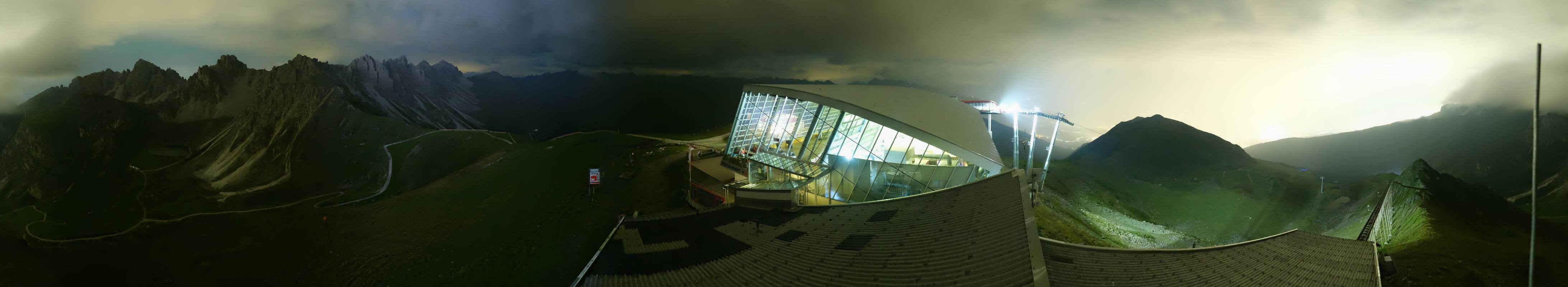 Archiv Foto Webcam Axamer Lizum: Bergstation Olympiabahn
