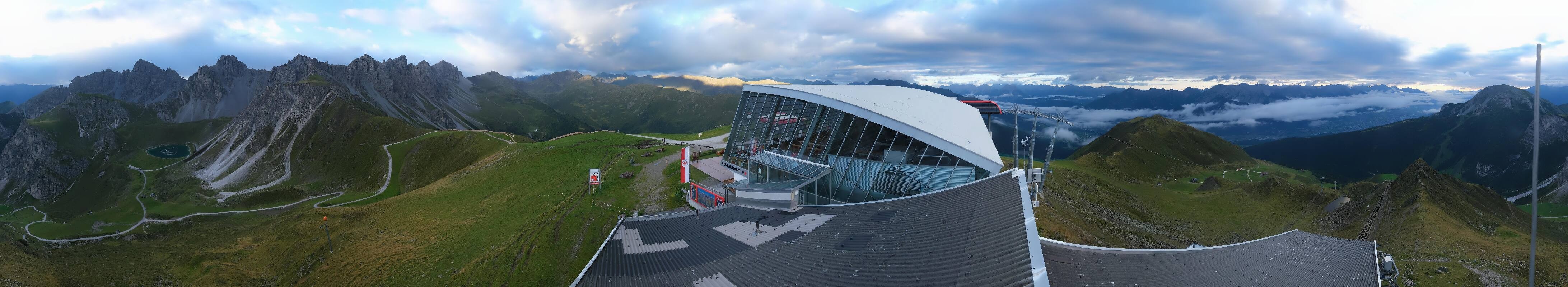 Archiv Foto Webcam Axamer Lizum: Bergstation Olympiabahn