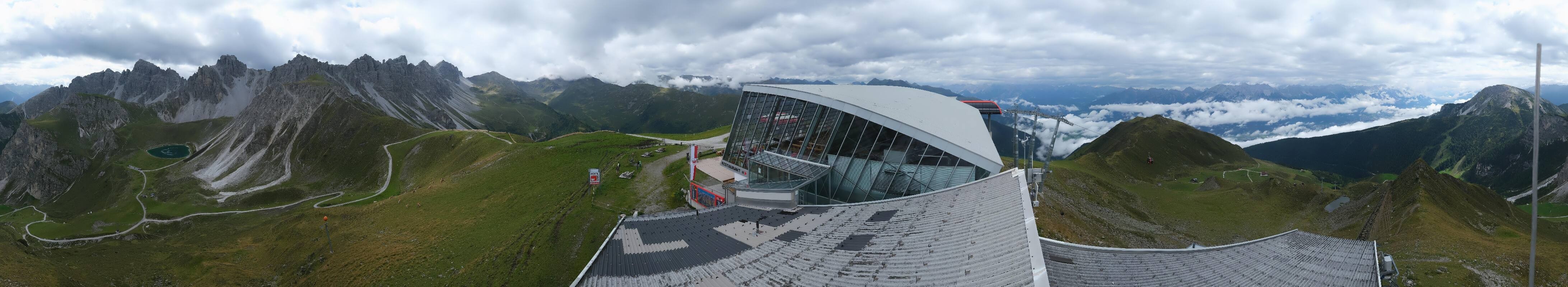 Archiv Foto Webcam Axamer Lizum: Bergstation Olympiabahn