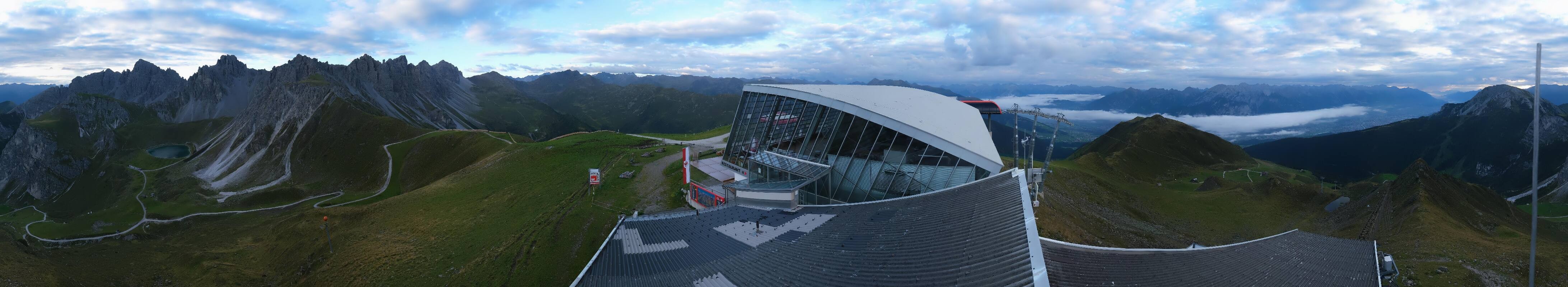 Archiv Foto Webcam Axamer Lizum: Bergstation Olympiabahn