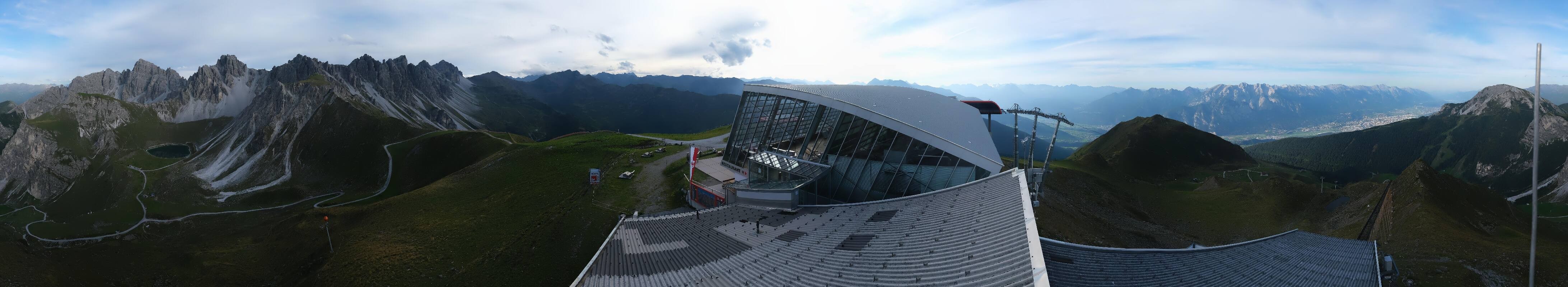 Archived image Webcam Axamer Lizum: Top station Olympia funicular
