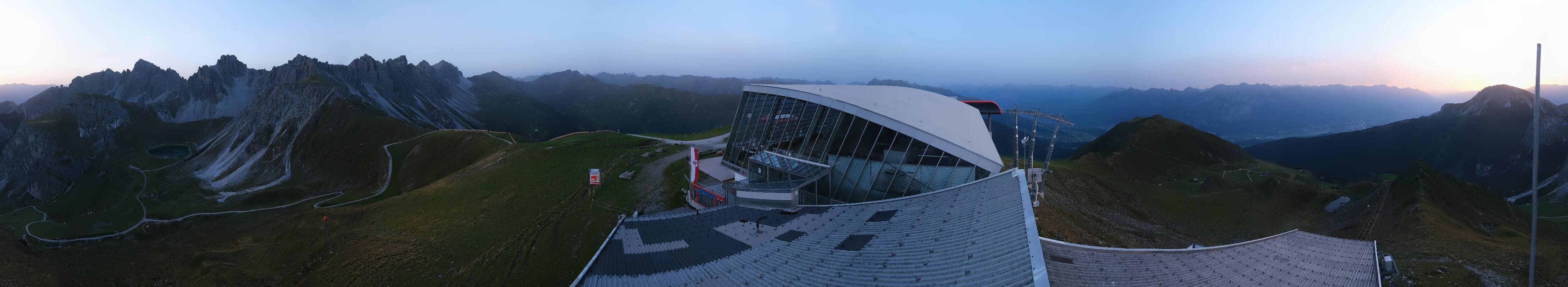 Archiv Foto Webcam Axamer Lizum: Bergstation Olympiabahn