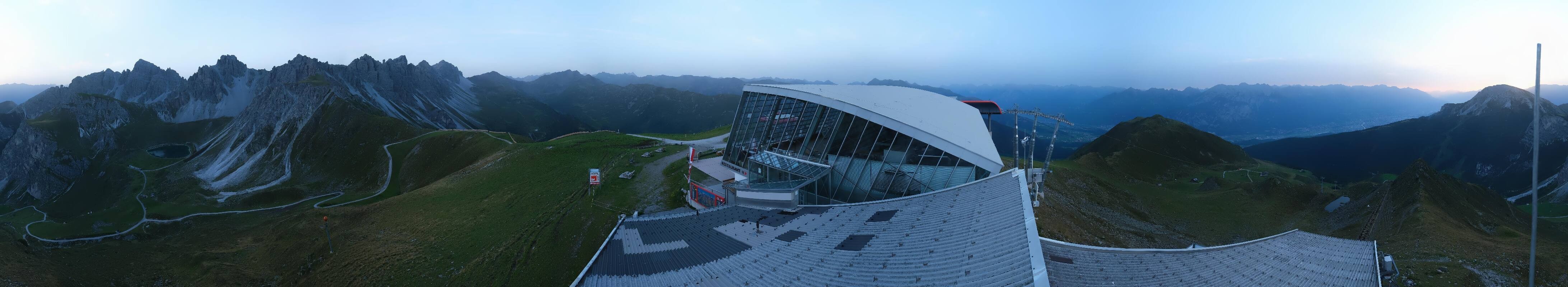 Archiv Foto Webcam Axamer Lizum: Bergstation Olympiabahn