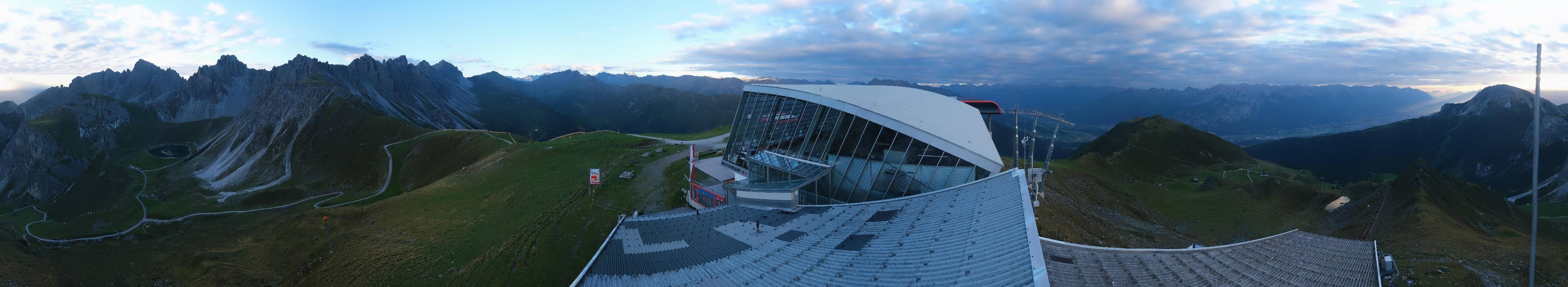 Archiv Foto Webcam Axamer Lizum: Bergstation Olympiabahn