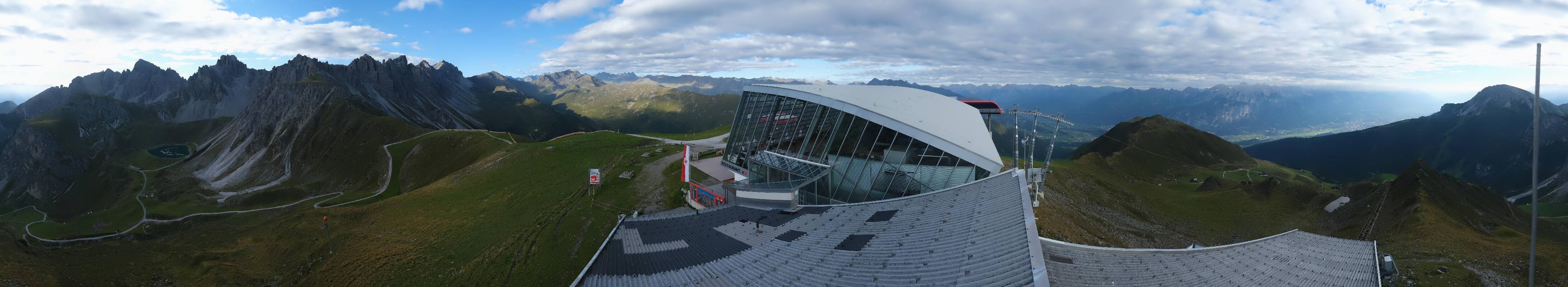 Archiv Foto Webcam Axamer Lizum: Bergstation Olympiabahn