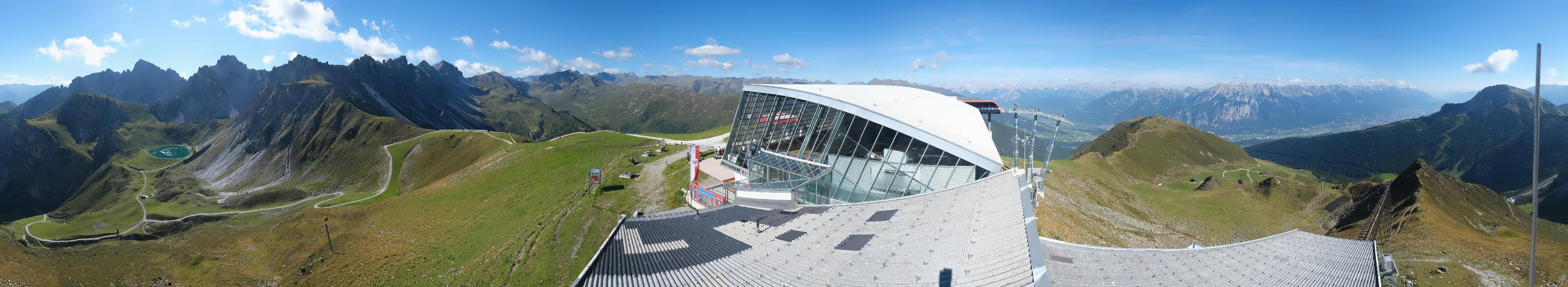Archived image Webcam Axamer Lizum: Top station Olympia funicular