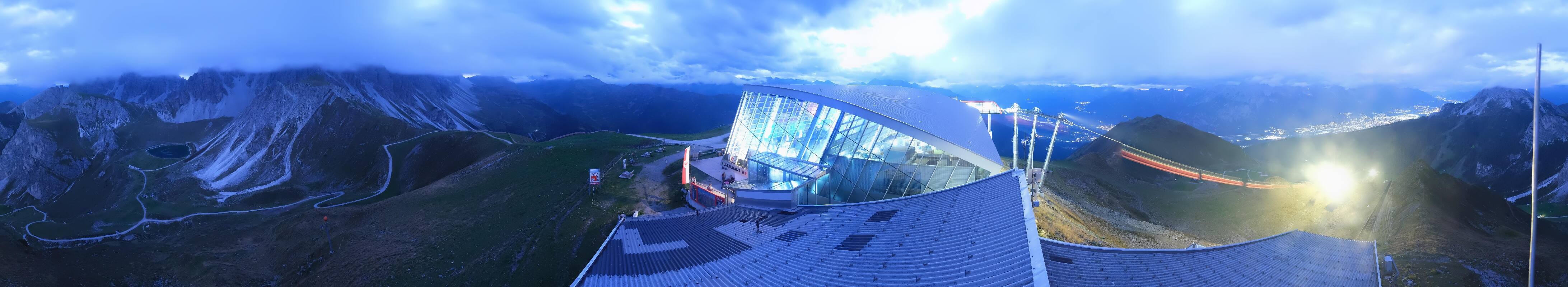 Archiv Foto Webcam Axamer Lizum: Bergstation Olympiabahn