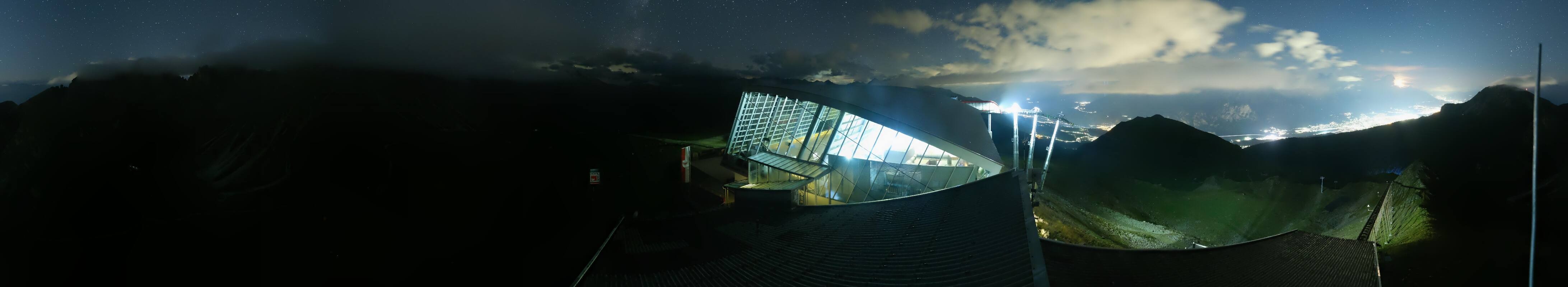 Archived image Webcam Axamer Lizum: Top station Olympia funicular