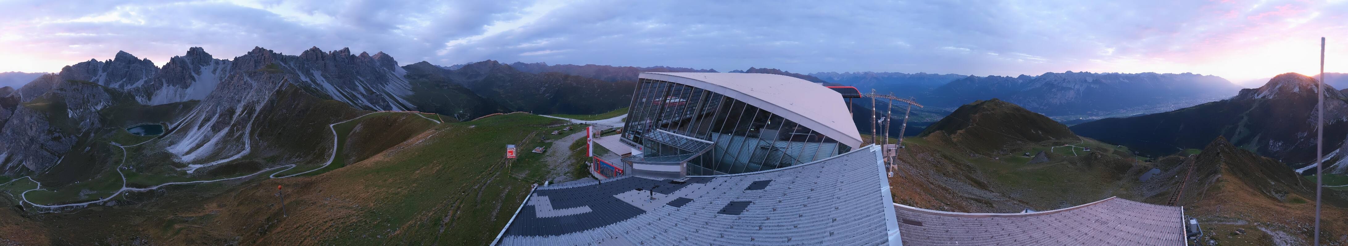 Archiv Foto Webcam Axamer Lizum: Bergstation Olympiabahn