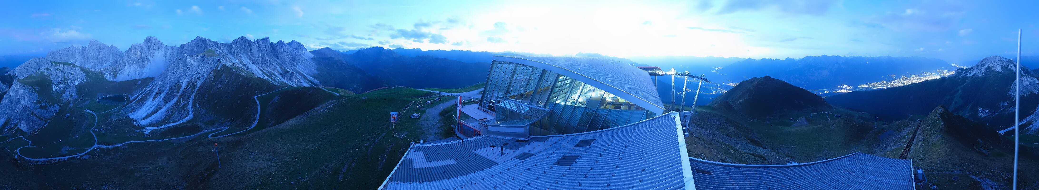 Archiv Foto Webcam Axamer Lizum: Bergstation Olympiabahn