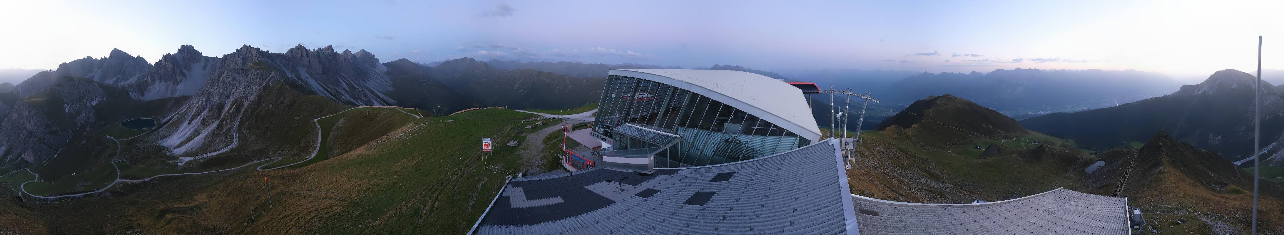 Archiv Foto Webcam Axamer Lizum: Bergstation Olympiabahn