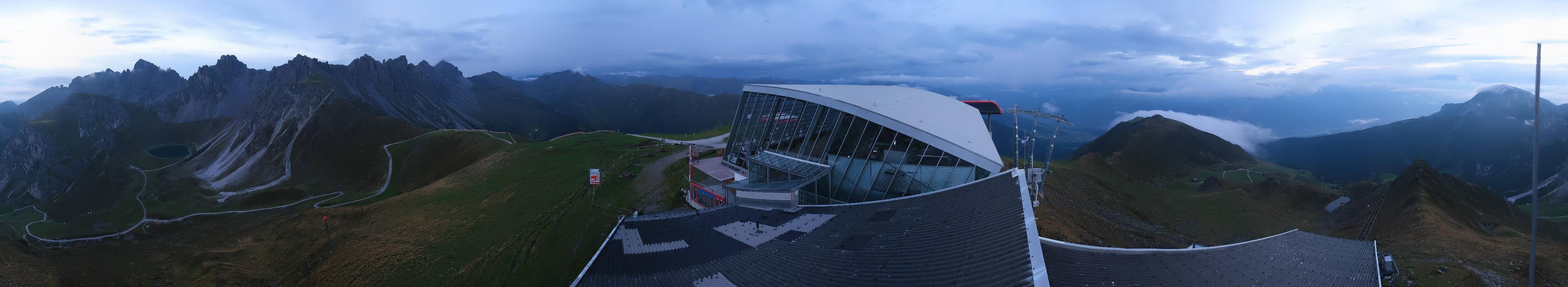 Archiv Foto Webcam Axamer Lizum: Bergstation Olympiabahn