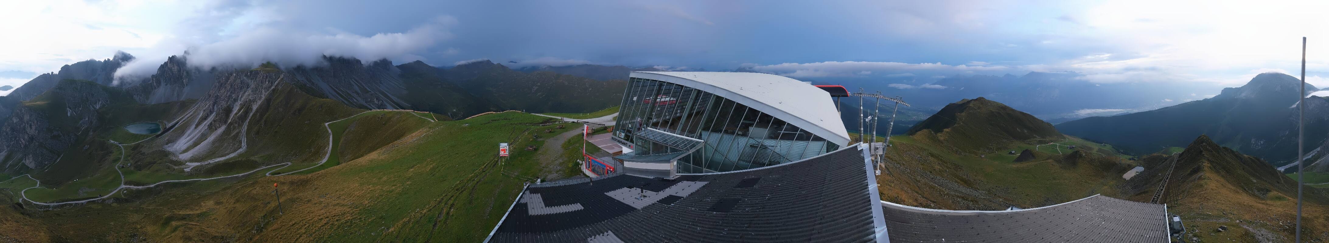 Archiv Foto Webcam Axamer Lizum: Bergstation Olympiabahn