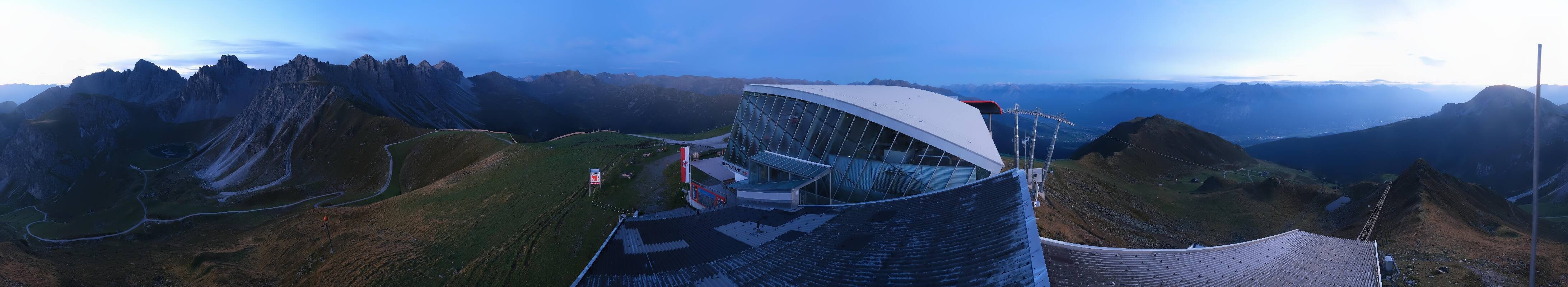 Archiv Foto Webcam Axamer Lizum: Bergstation Olympiabahn