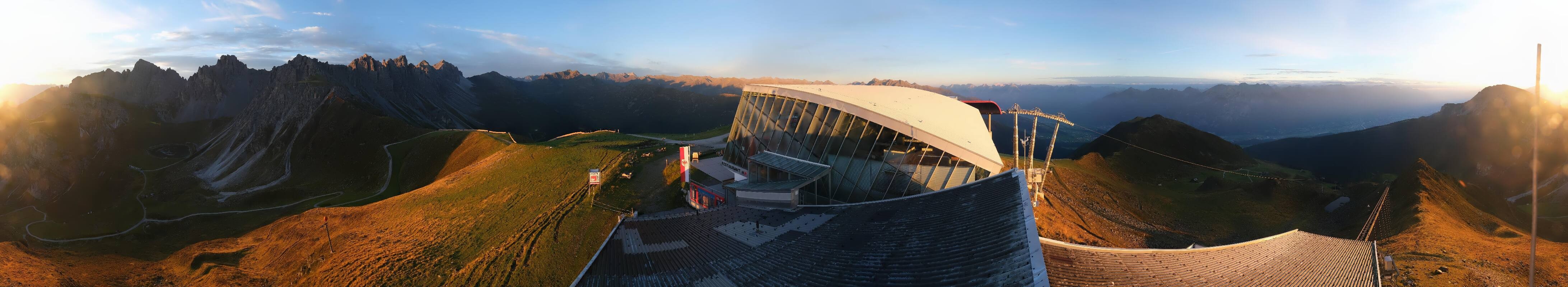 Archiv Foto Webcam Axamer Lizum: Bergstation Olympiabahn