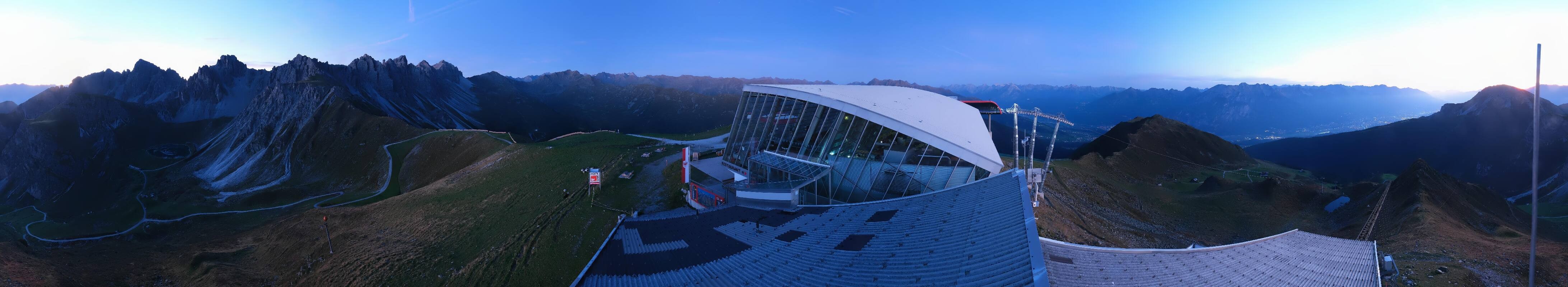Archiv Foto Webcam Axamer Lizum: Bergstation Olympiabahn