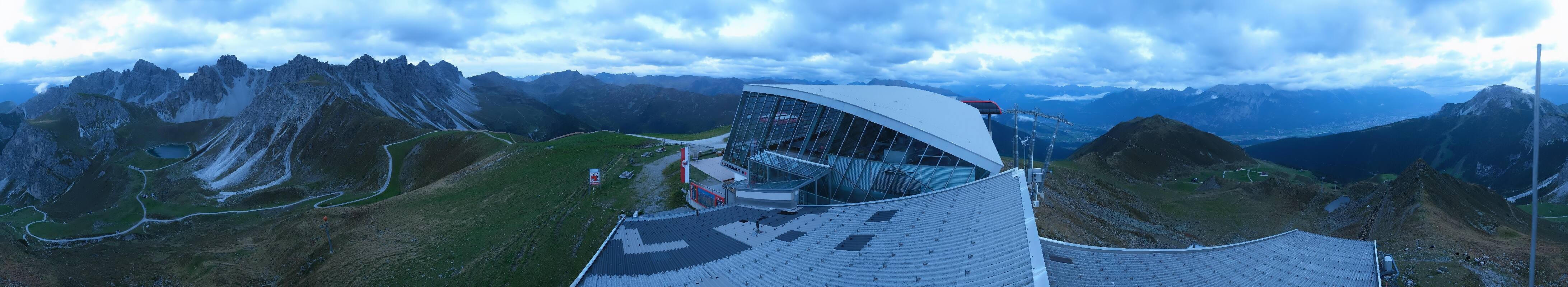 Archiv Foto Webcam Axamer Lizum: Bergstation Olympiabahn