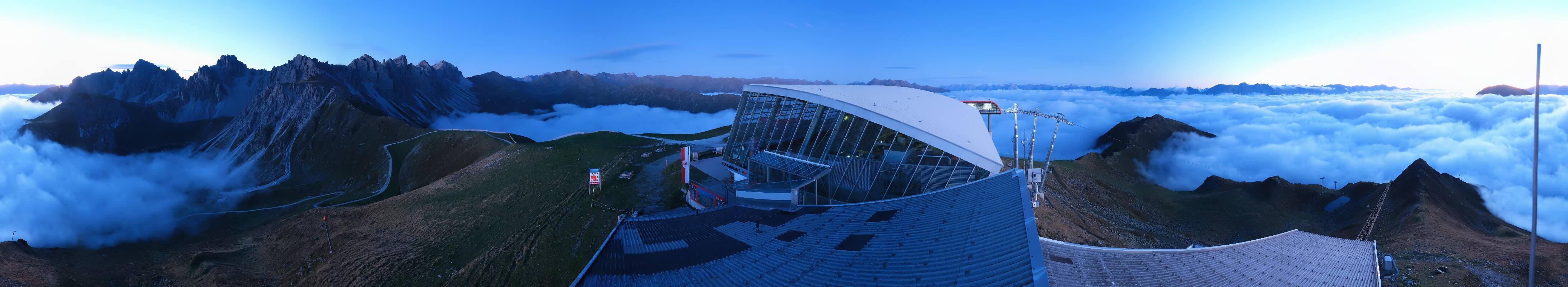 Archiv Foto Webcam Axamer Lizum: Bergstation Olympiabahn