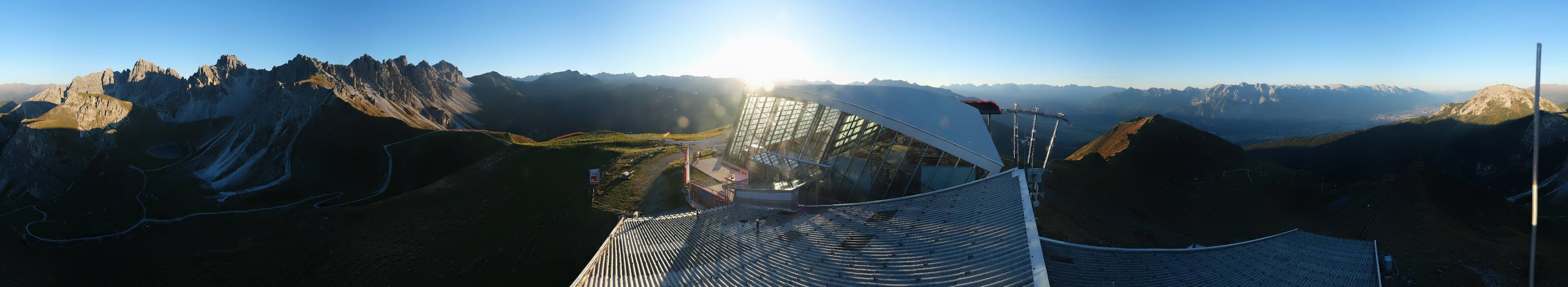 Archived image Webcam Axamer Lizum: Top station Olympia funicular