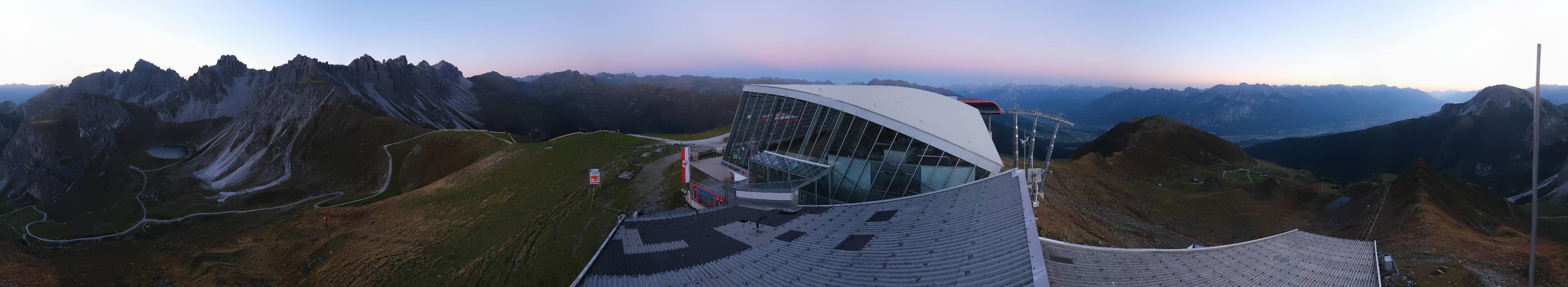 Archived image Webcam Axamer Lizum: Top station Olympia funicular