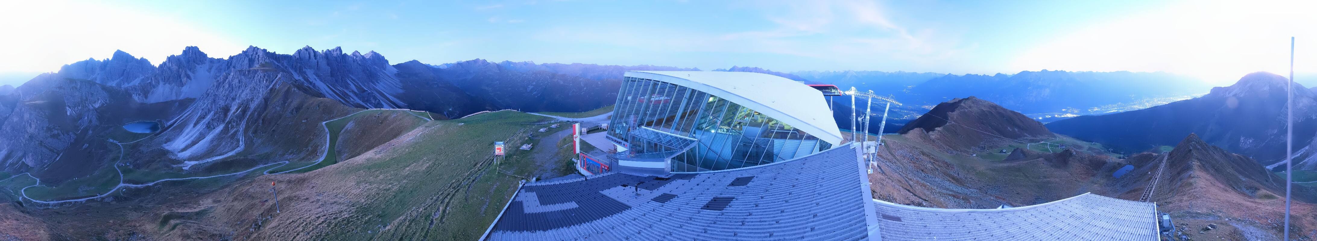 Archived image Webcam Axamer Lizum: Top station Olympia funicular