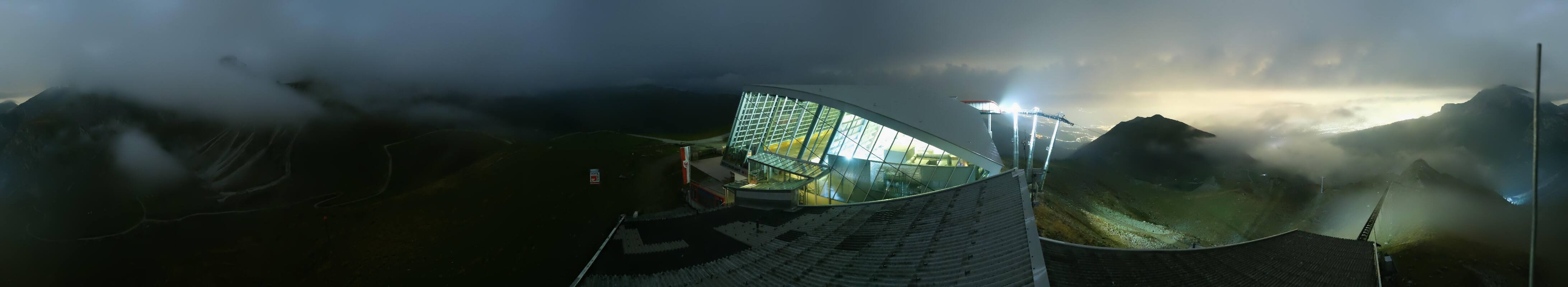 Archived image Webcam Axamer Lizum: Top station Olympia funicular