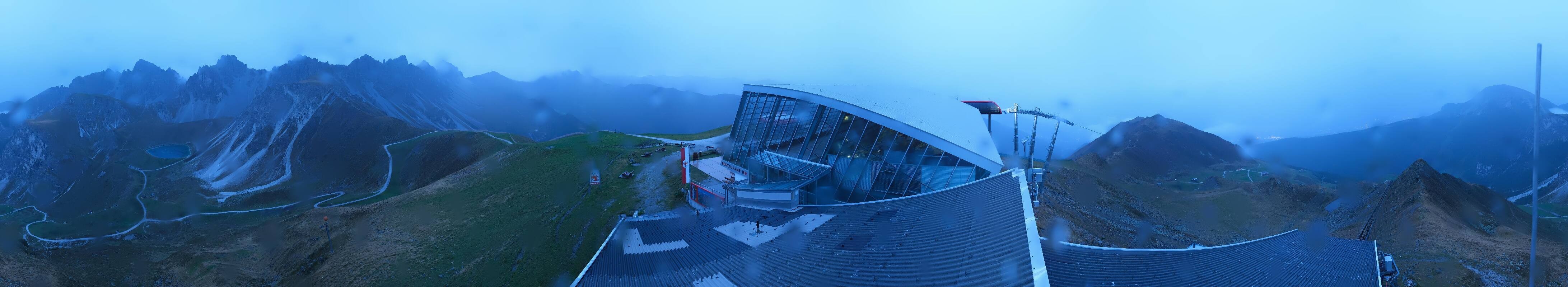 Archived image Webcam Axamer Lizum: Top station Olympia funicular
