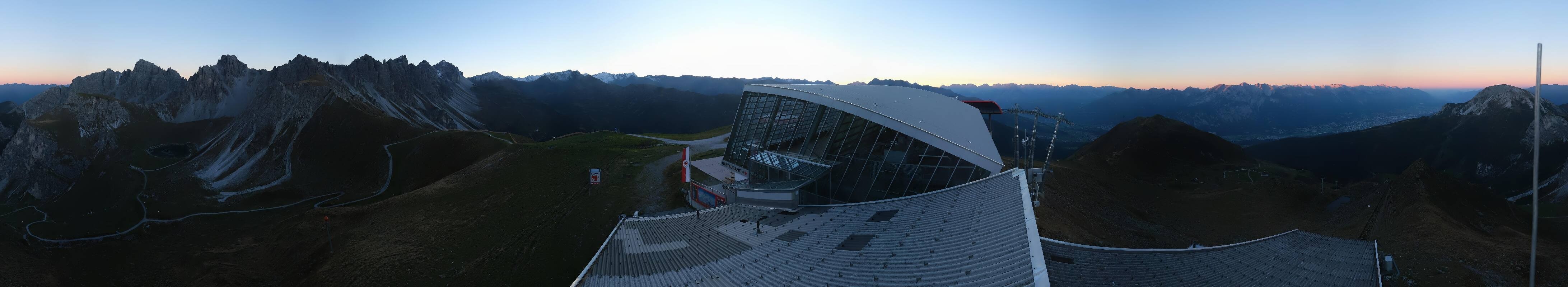 Archiv Foto Webcam Axamer Lizum: Bergstation Olympiabahn