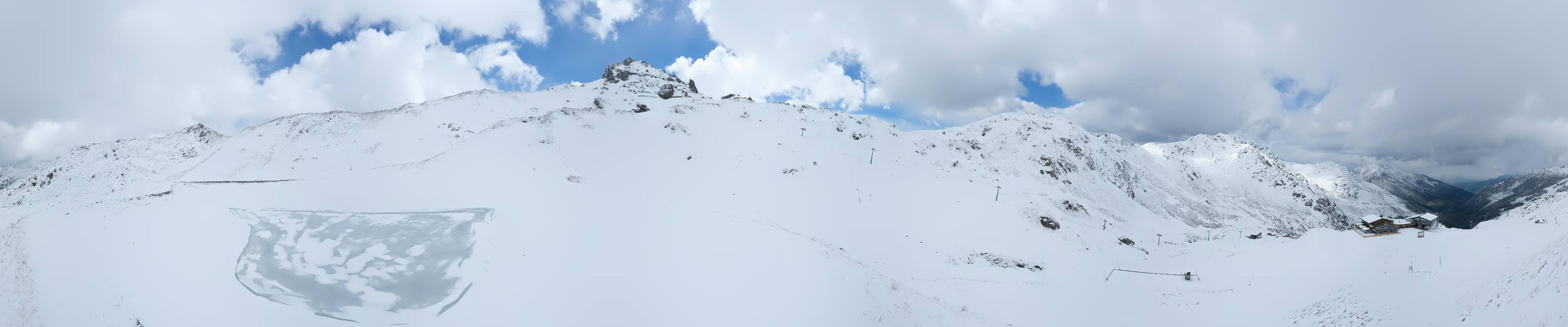 Archived image Webcam Hochfügen - Mountain restaurant 8er Alm